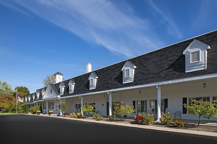 American House Farmington Hills Senior Living community photo 1