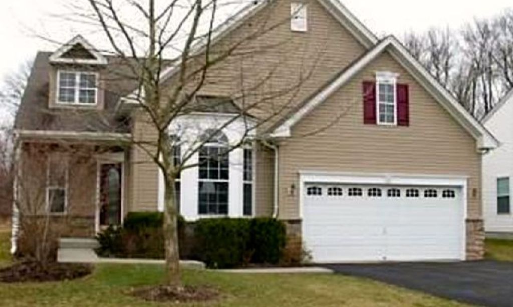 Wellington Manor community photo 1