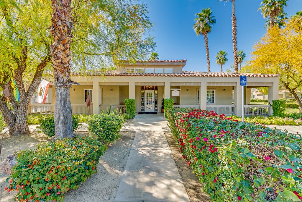 Cottages at Palm Springs community photo 1