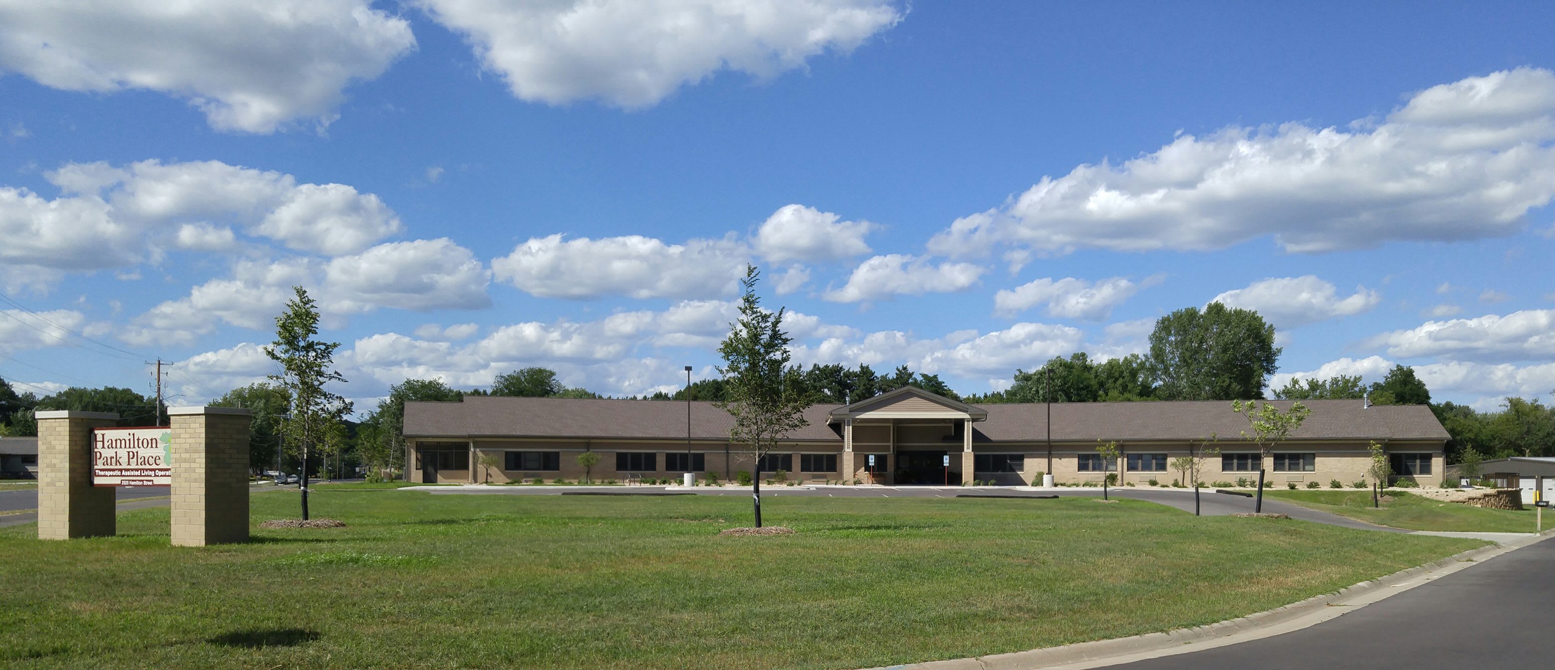 Hamilton Park Place community photo 1