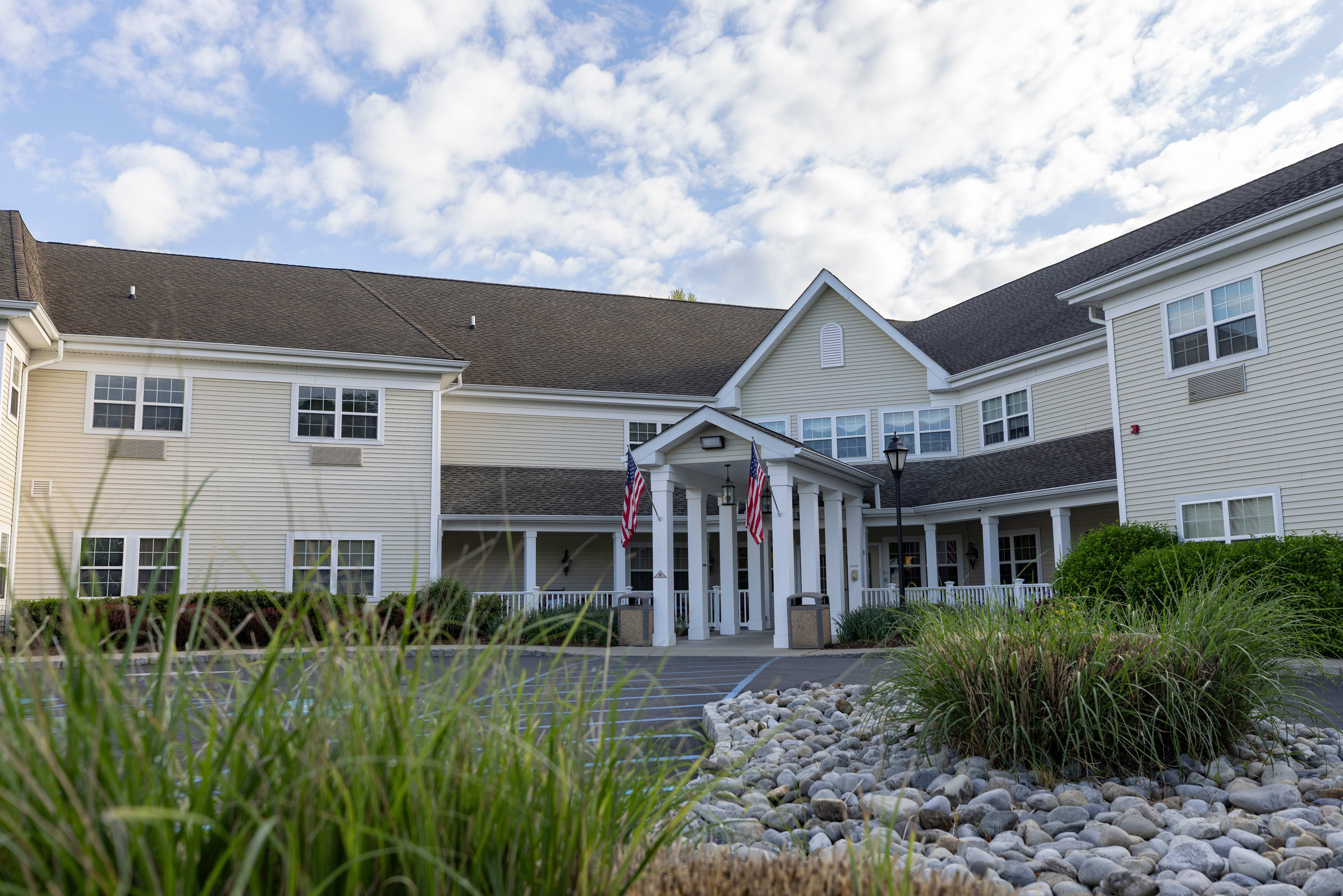 Mira Vie Brookfield community photo 1