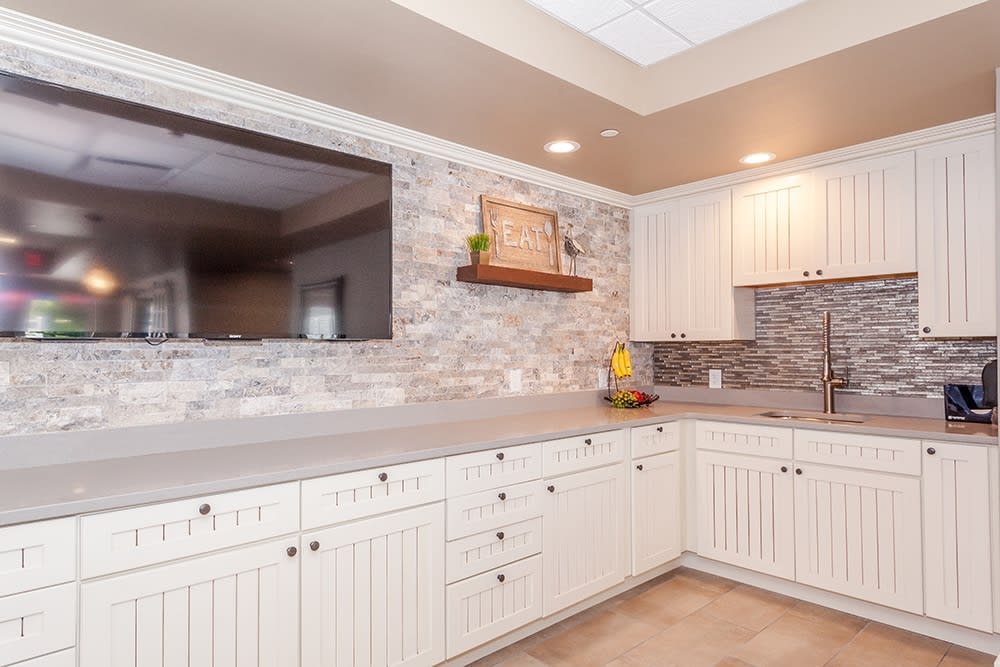 communal kitchen