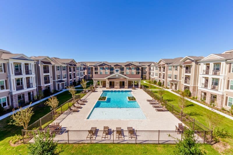 Rosalia Silverlake community photo 1