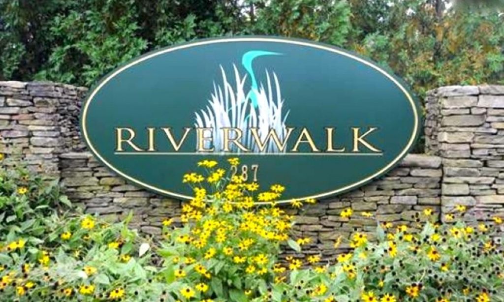 RiverWalk community photo 1