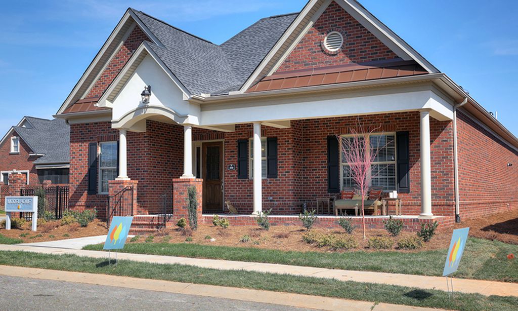 Augusta Place at Laurel Creek community photo 1