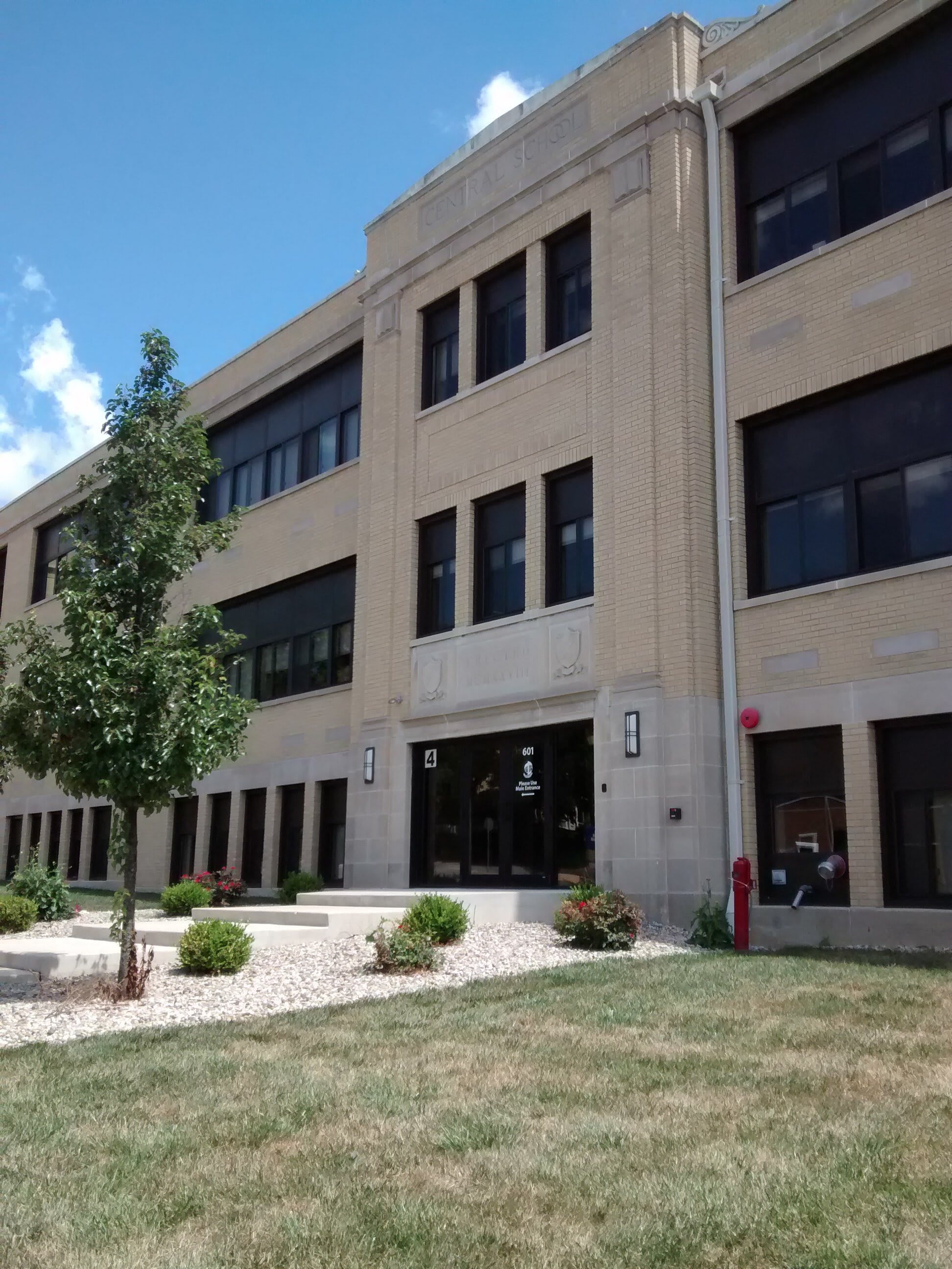 Central Living Sr. Apts community photo 1