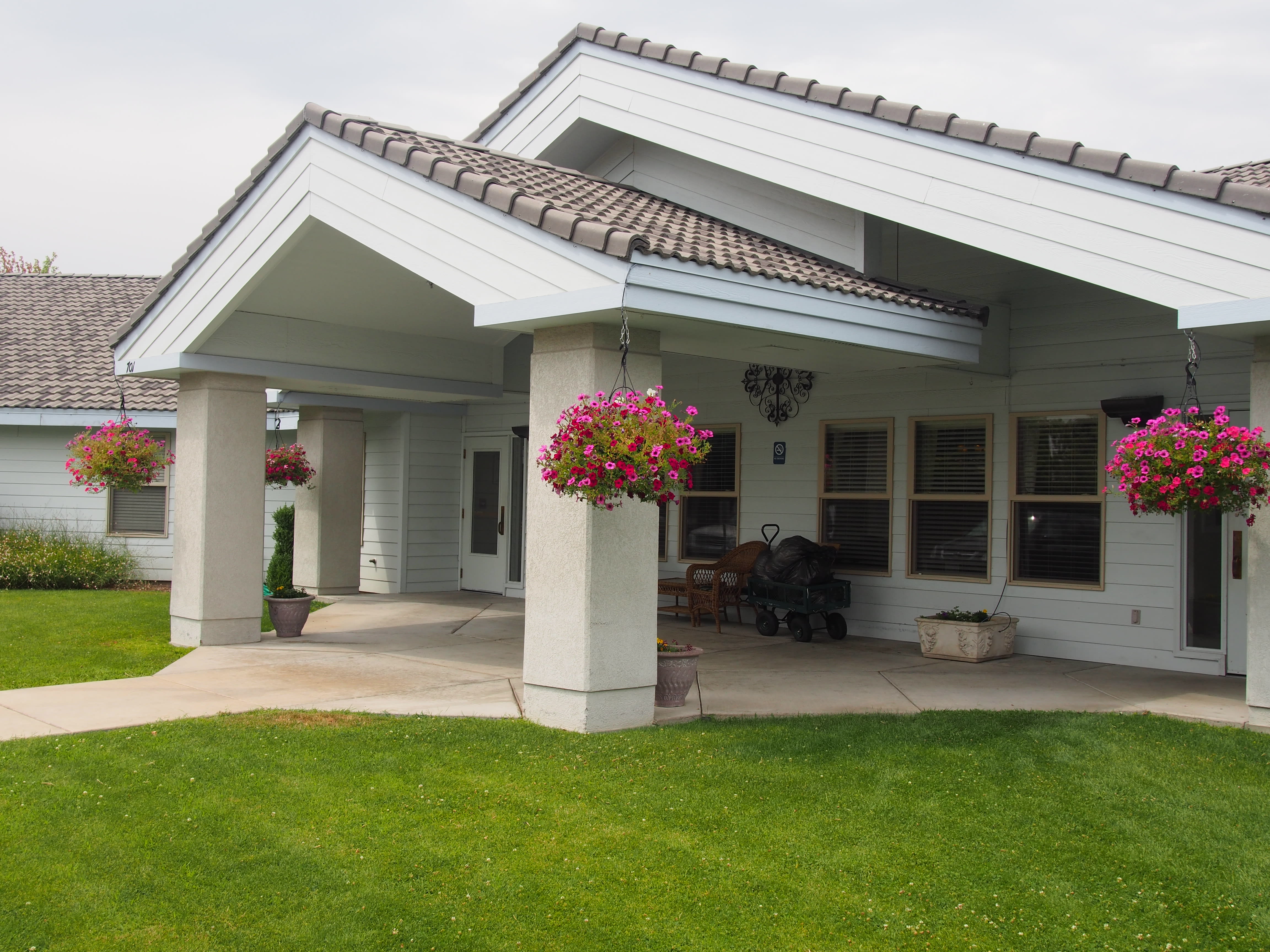 Chandler House community photo 1