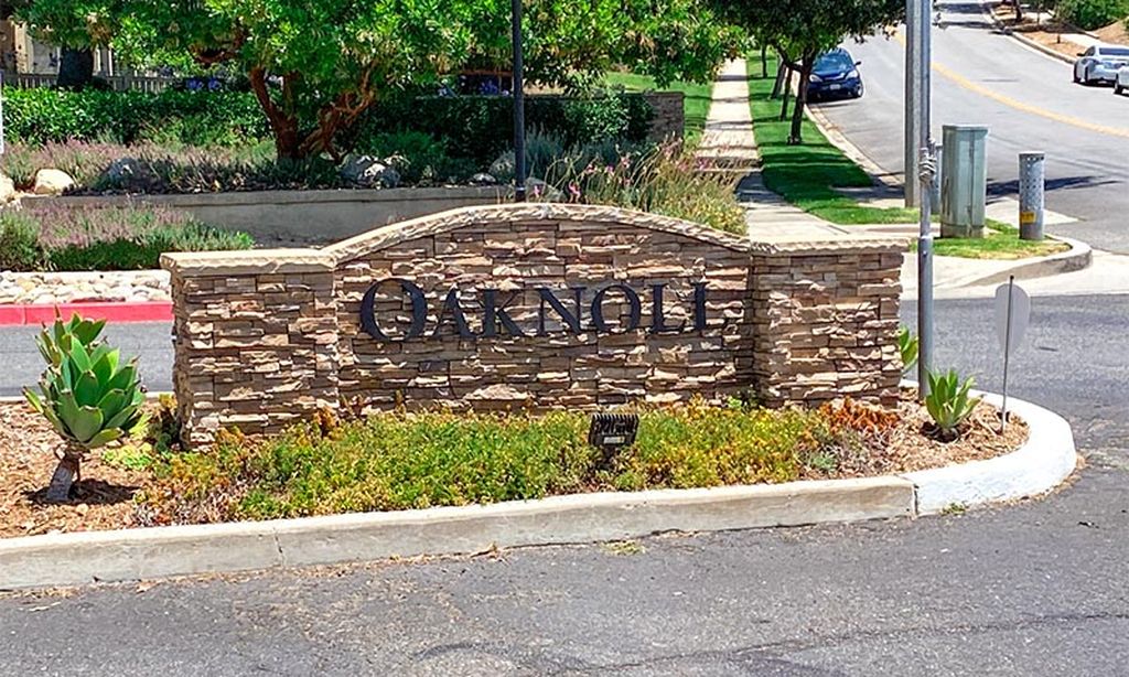 Oaknoll Villas community photo 1