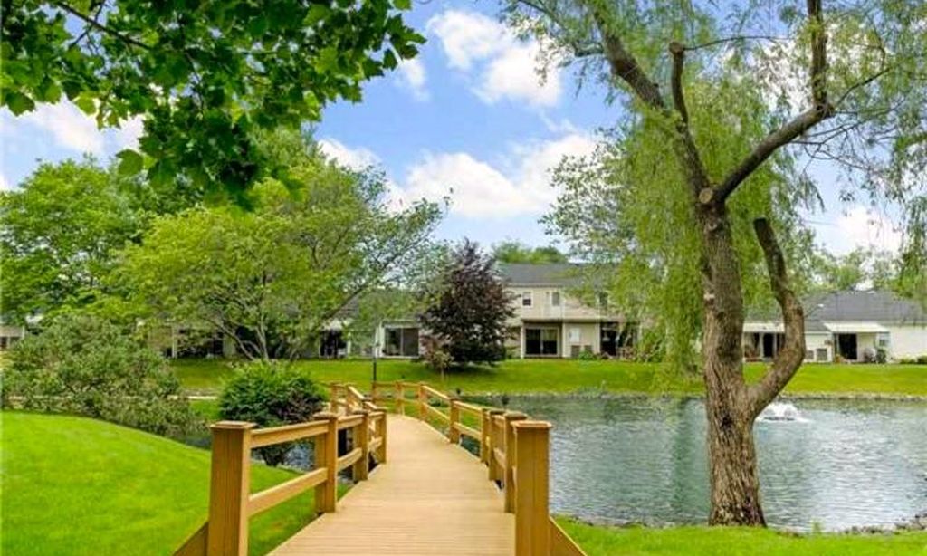 Snug Harbor community photo 1