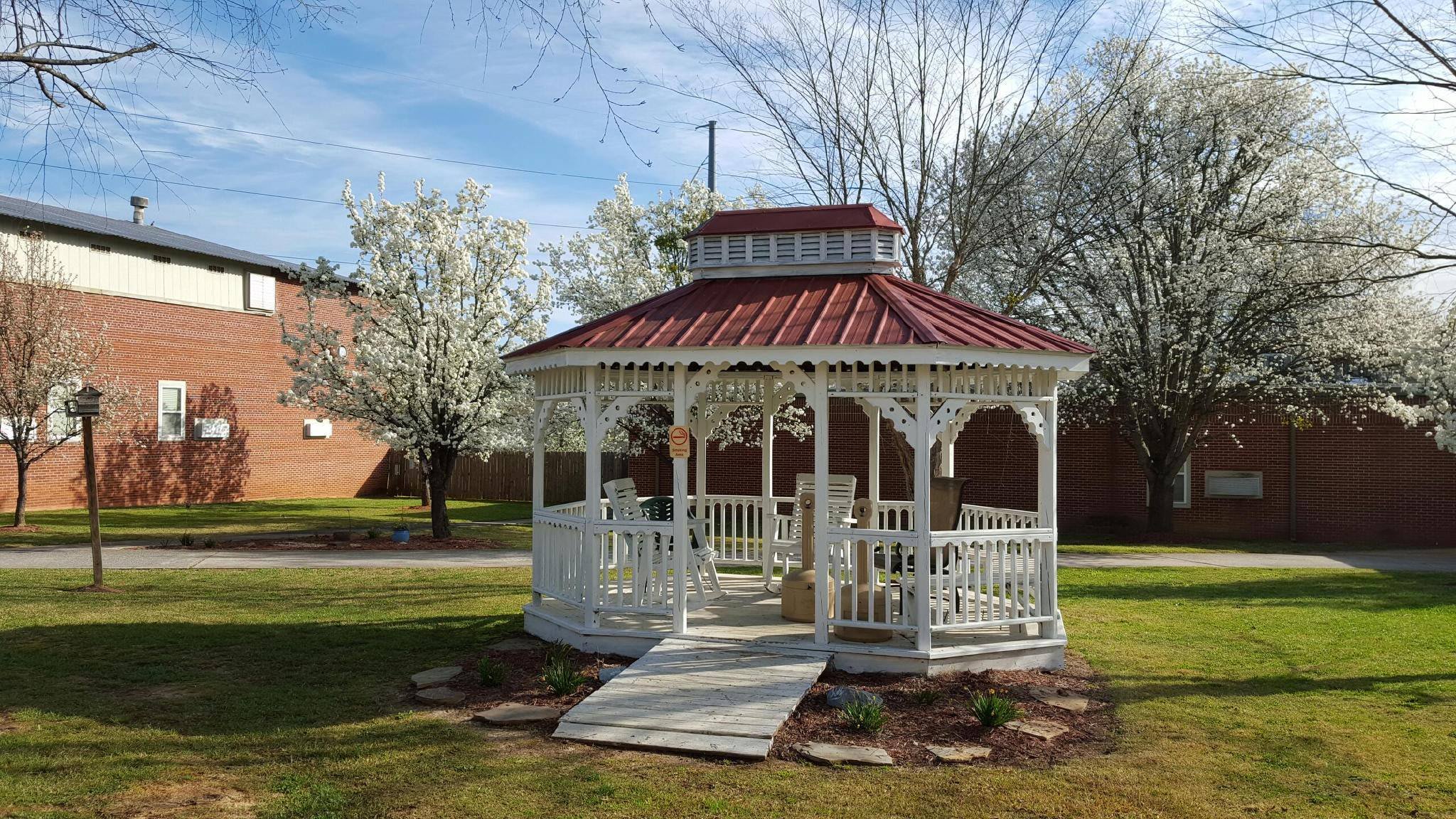 Cedar Hill Senior Living community photo 1