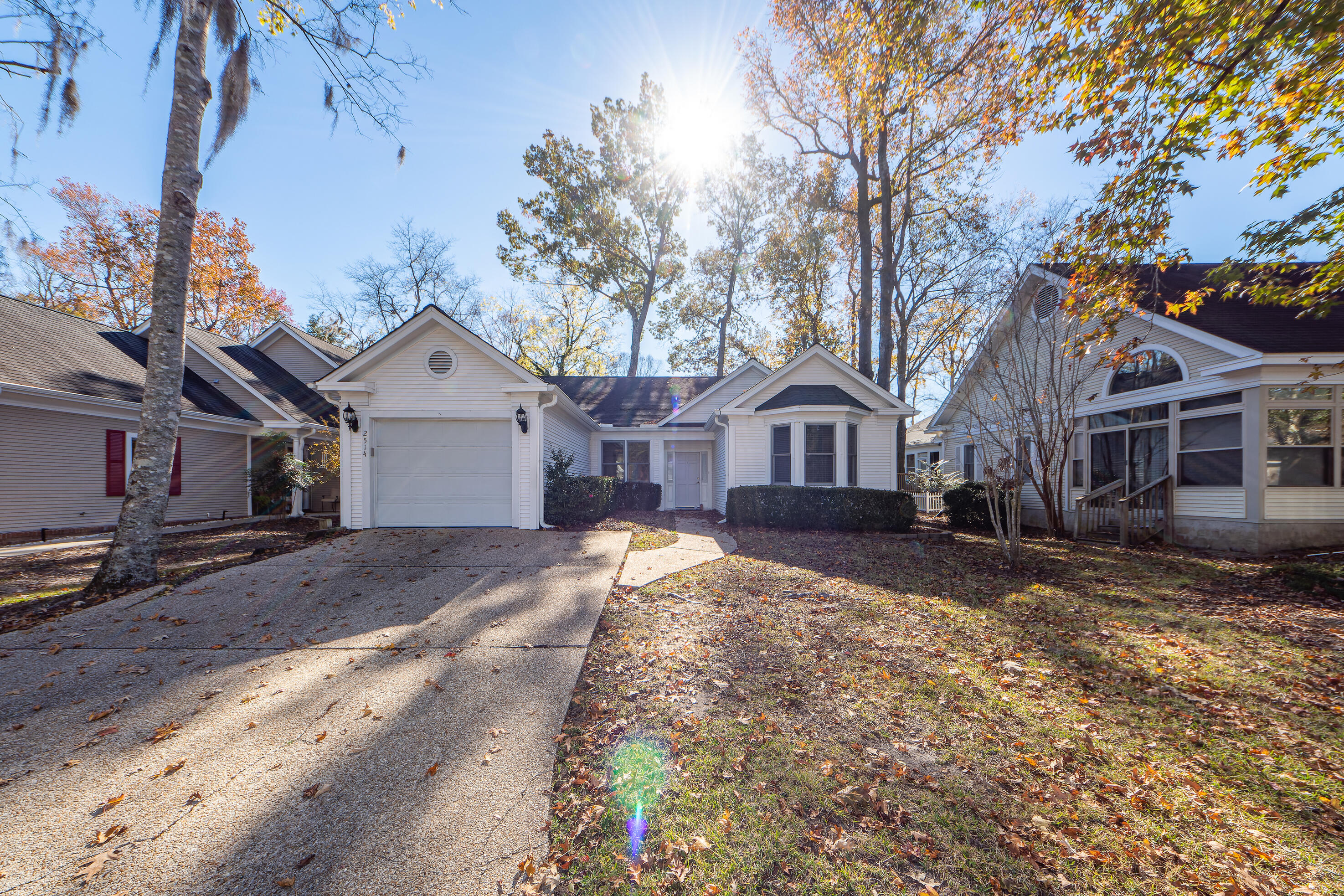 The Elms of Charleston community photo 1