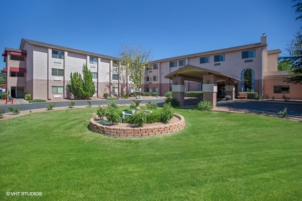 Cottonwood Village community photo 1