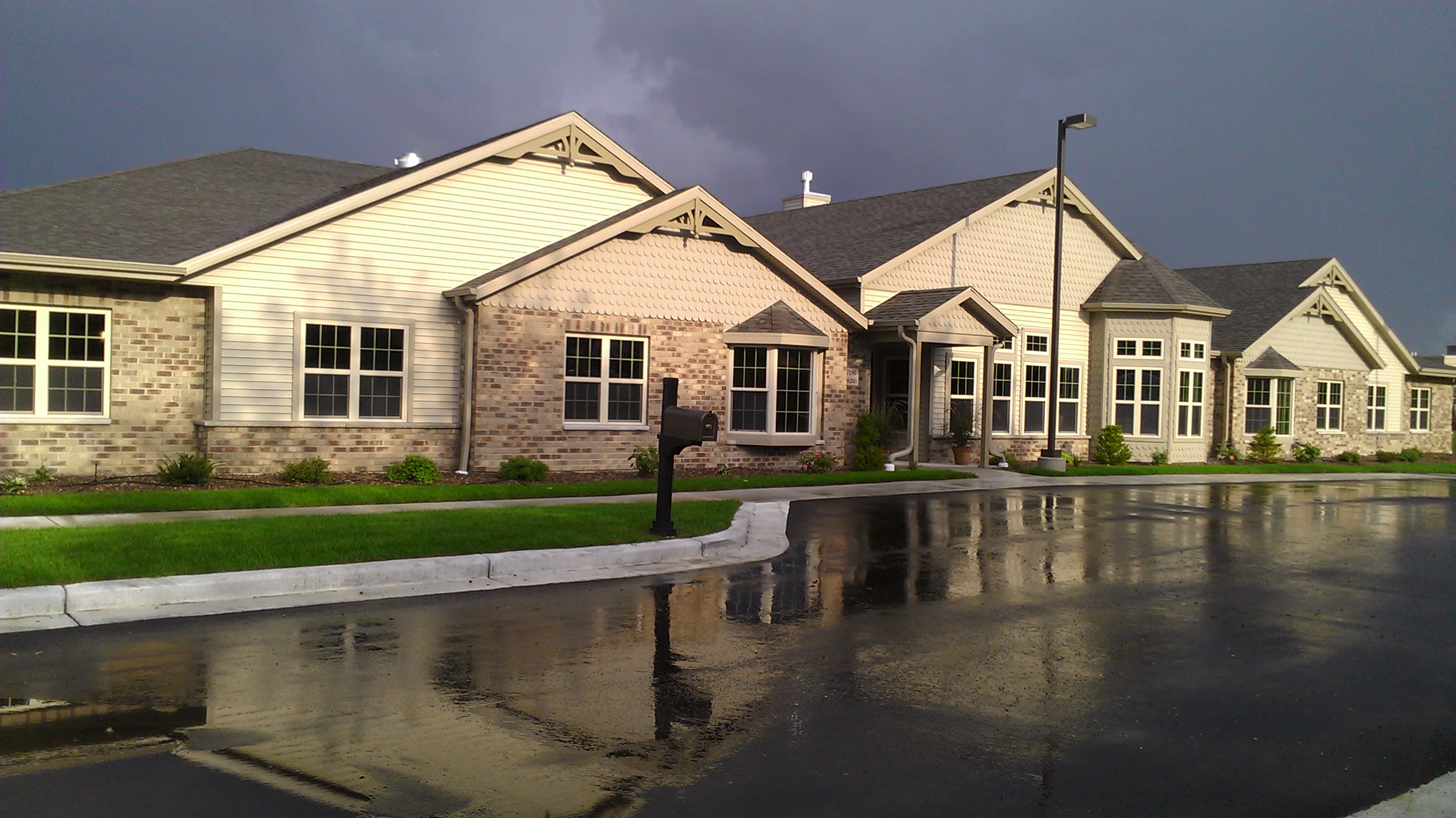 Vista Pointe Assisted Living community photo 1
