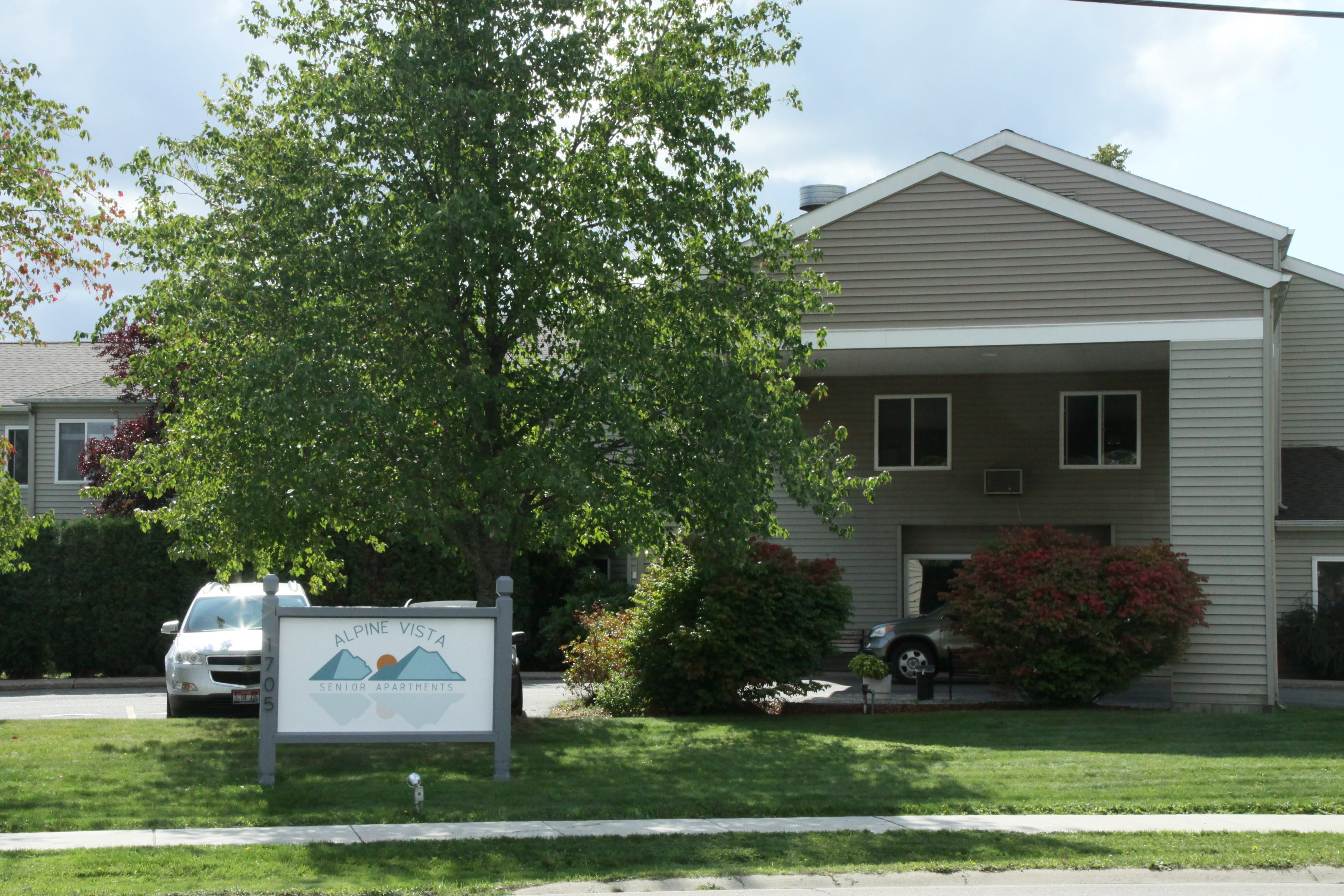 Alpine Vista Senior Apartments community photo 1