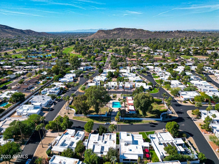 Hillcrest community photo 1