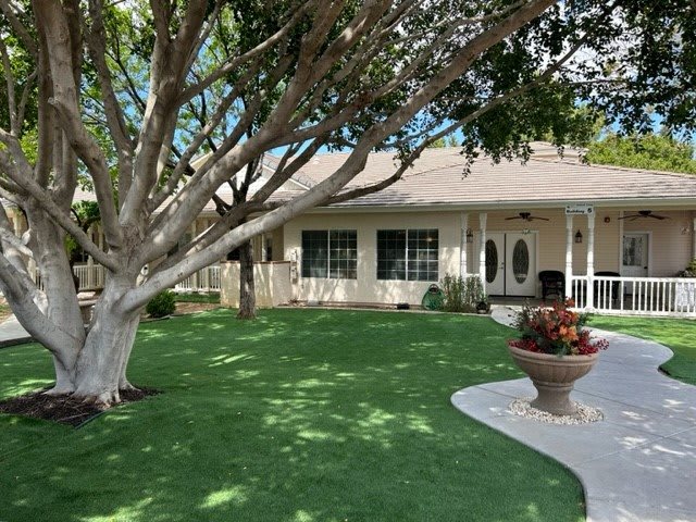 Lavender Lane community photo 1