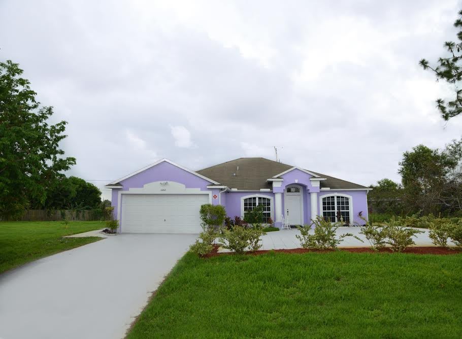 The House of Cares community photo 1