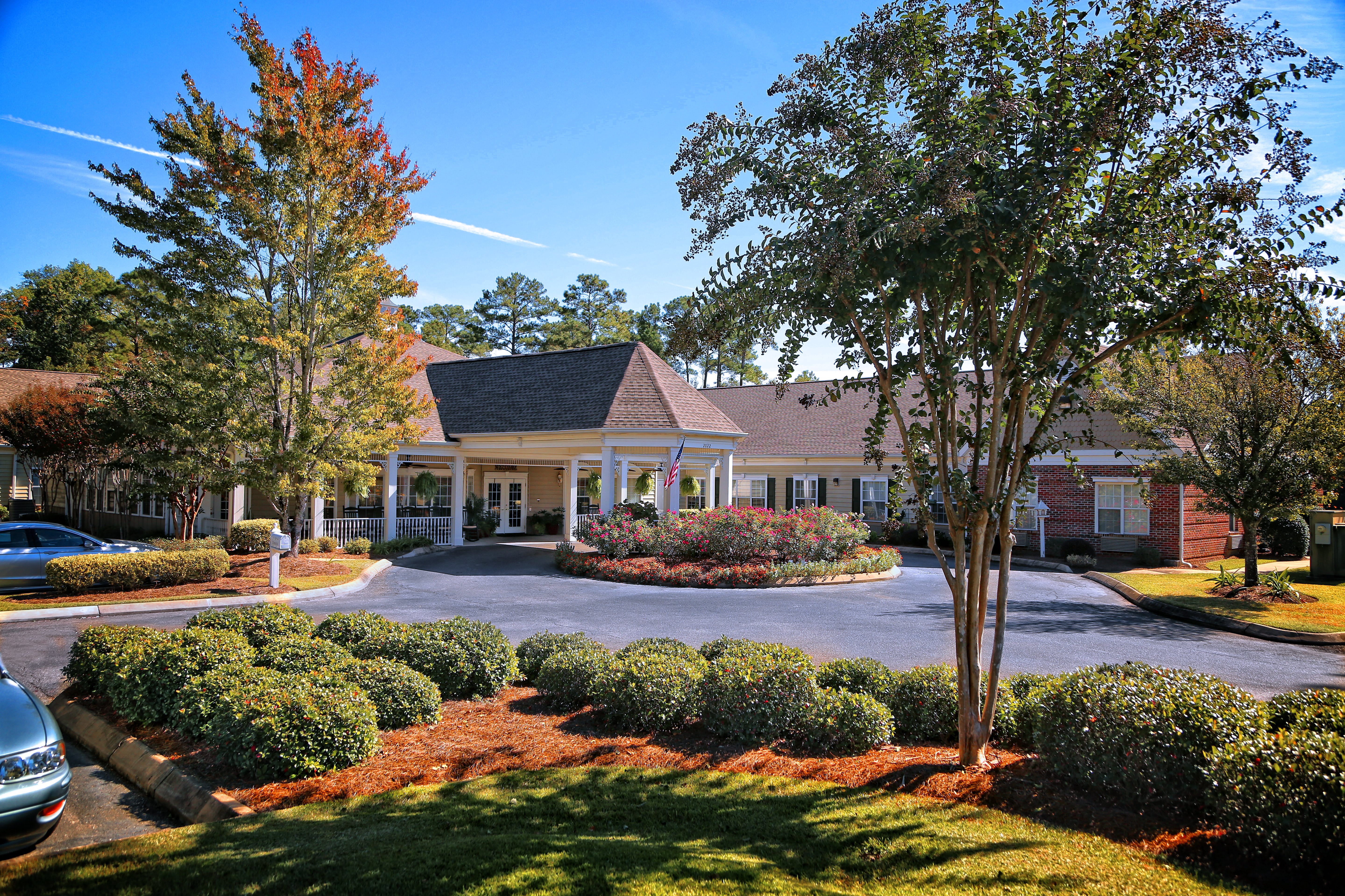 Woodleaf Senior Living community photo 1