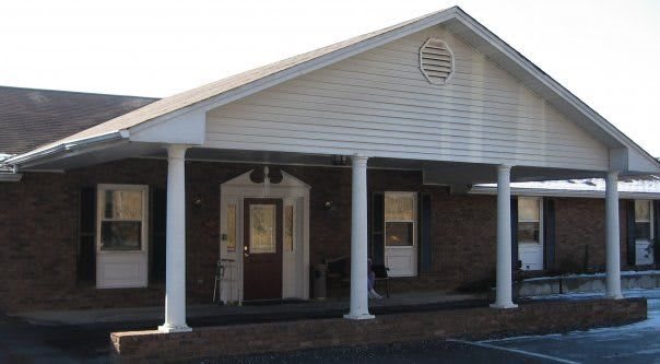 Woods Cove Assisted Living community photo 1