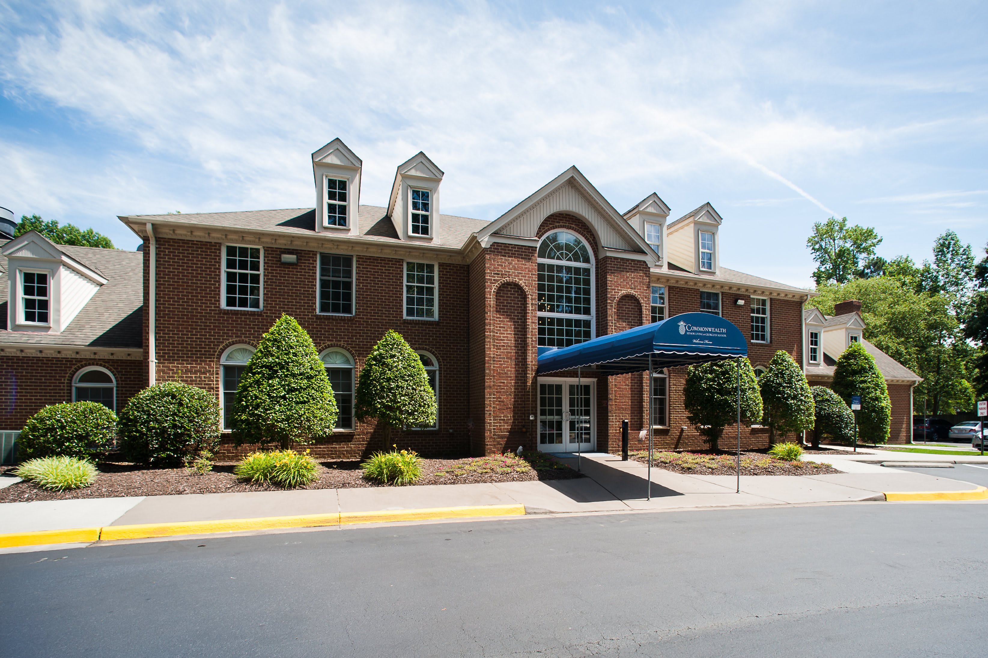Commonwealth Senior Living at Georgian Manor community photo 1