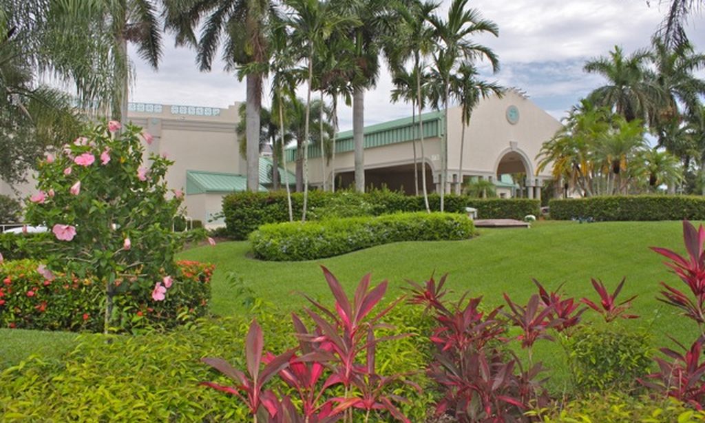 Palm Isles community photo 1