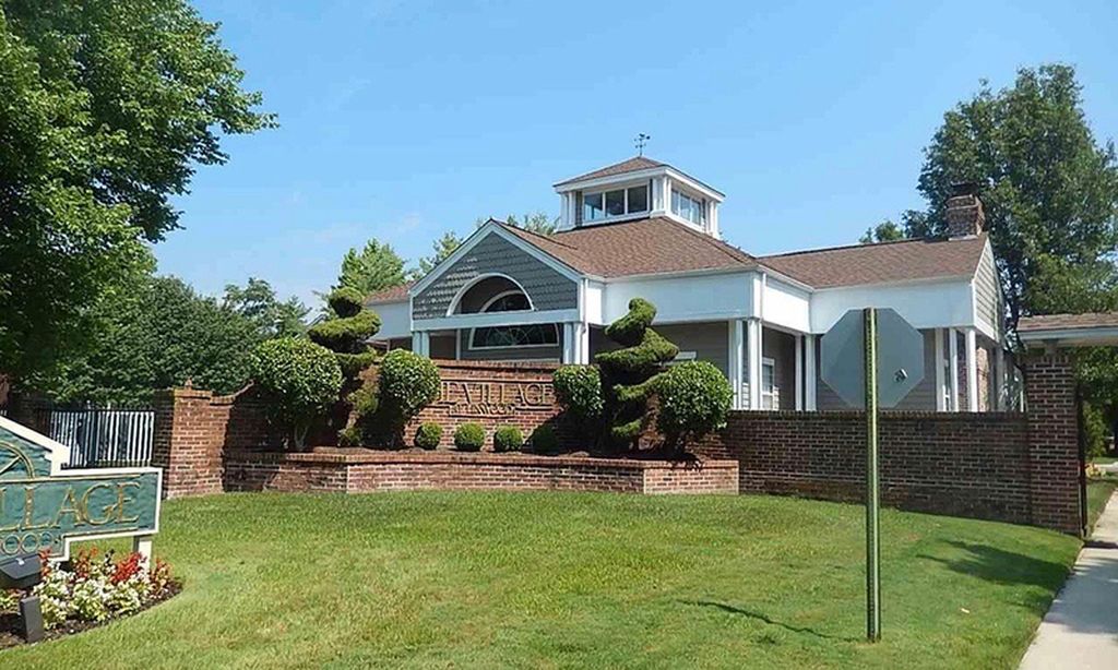 The Village at Linwood community photo 1