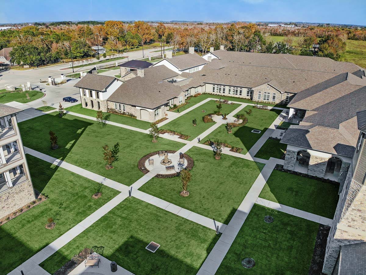 The Lodge at Pine Creek community photo 2