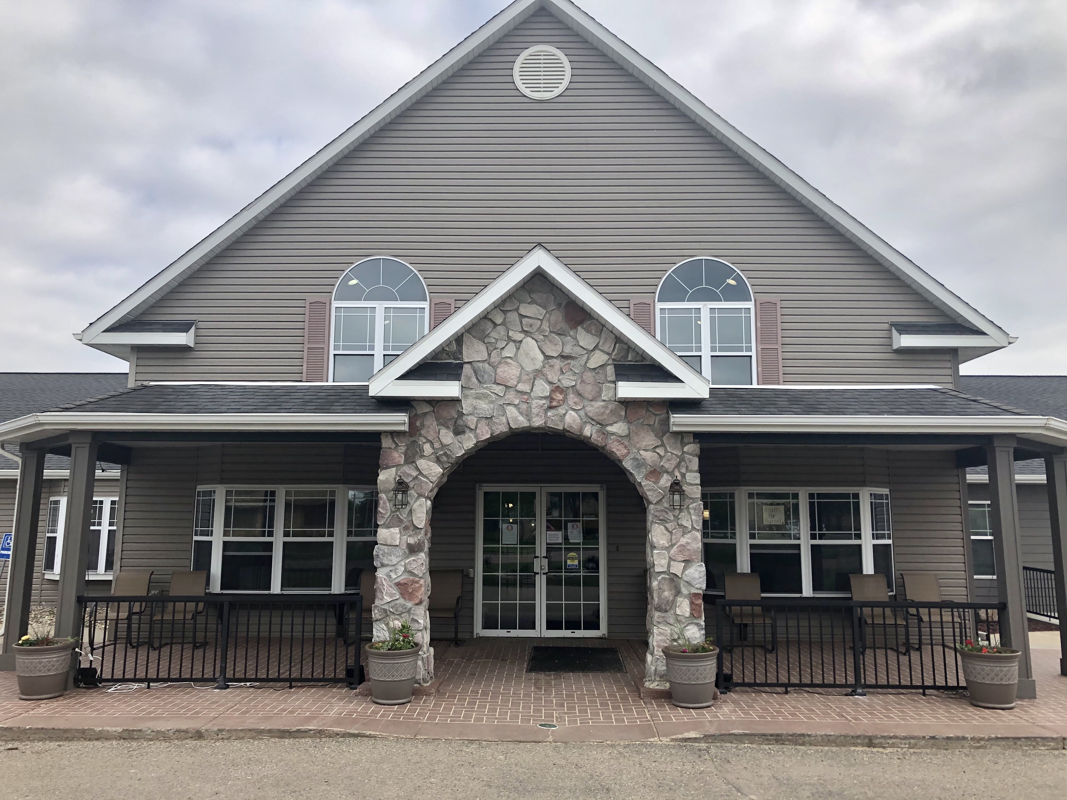 StoneyBrook Suites Huron community photo 1