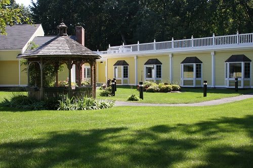 Carlyle Place community photo 1