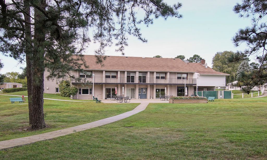 Crestwood Village 1 community photo 1