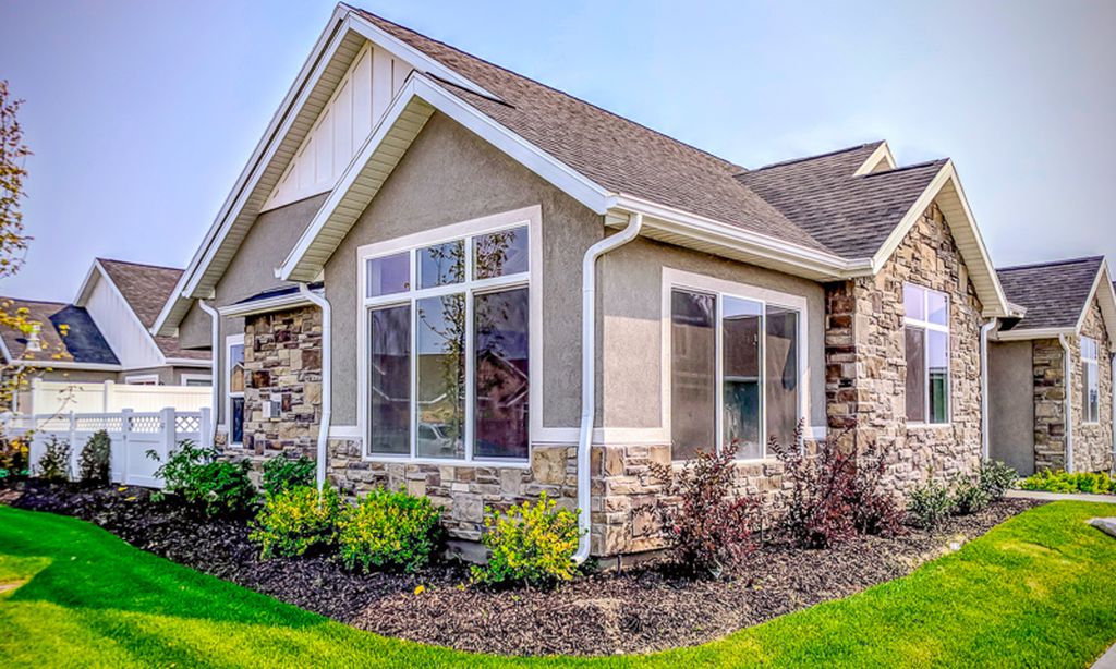 The Villas at Water’s Edge community photo 1