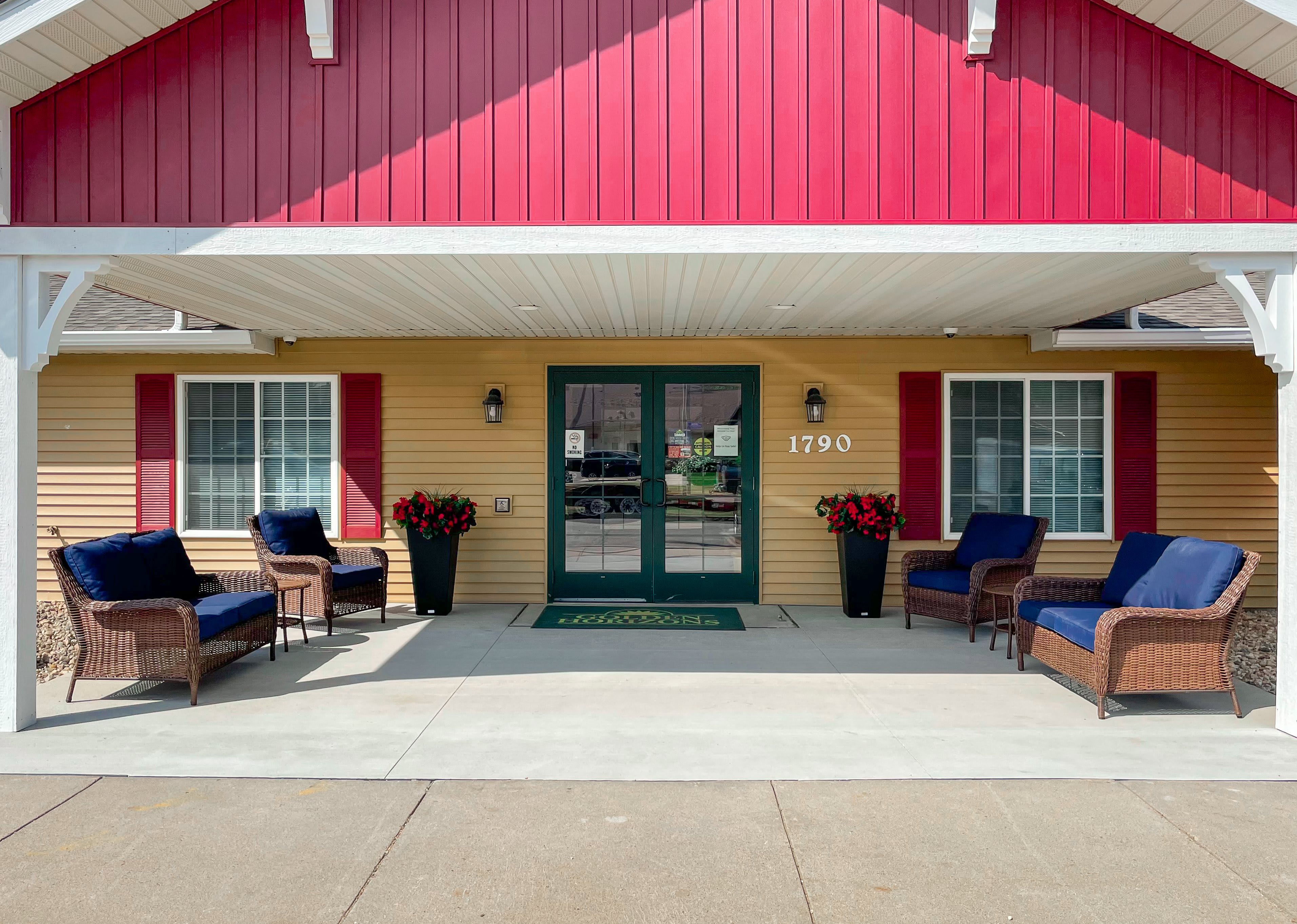 Golden Horizons of Worthington community photo 1