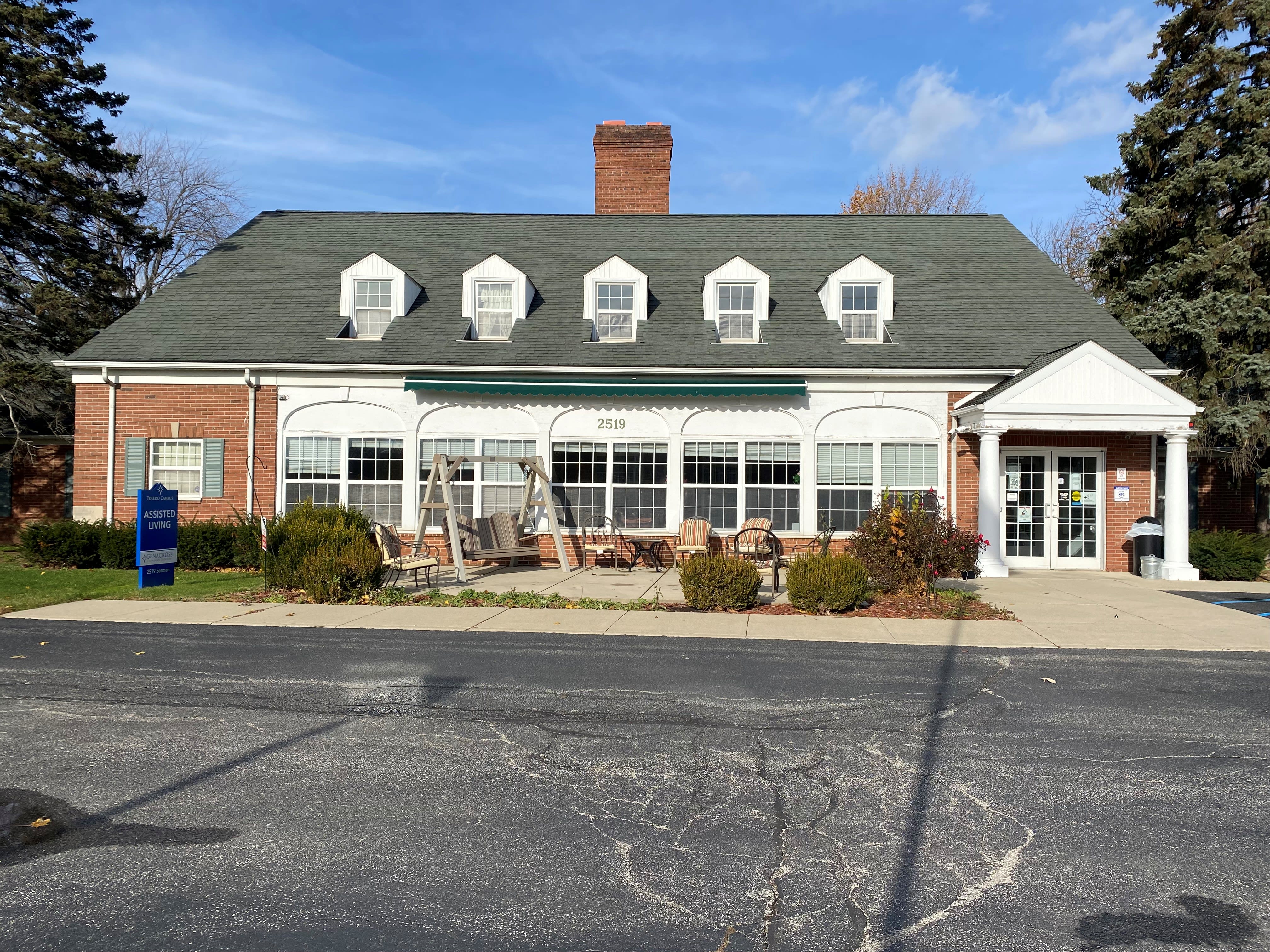 Majestic Care of Toledo community photo 1
