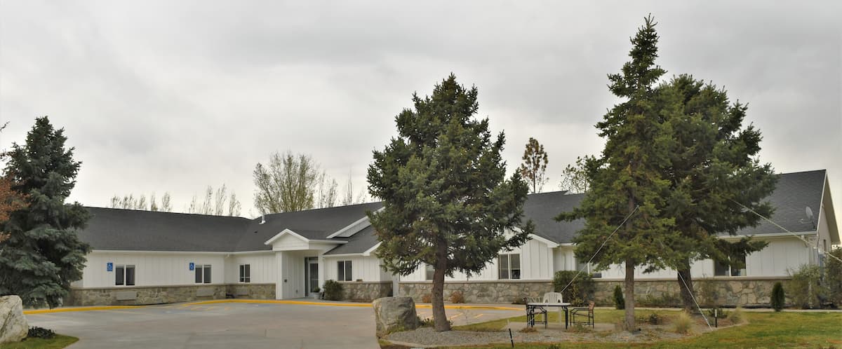 Oak Ridge Assisted Living of Bountiful community photo 1