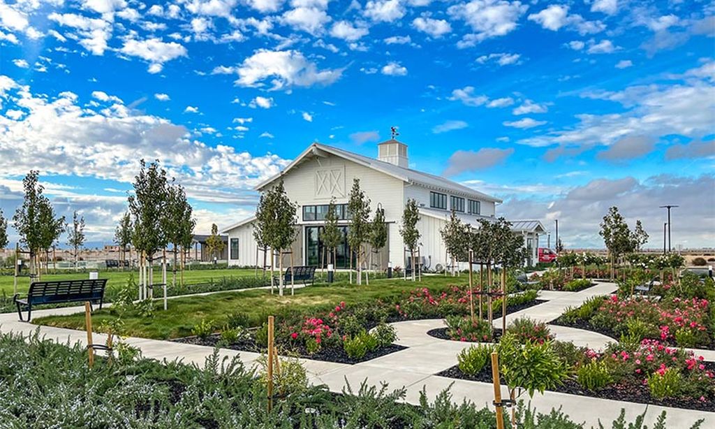 Liberty community photo 1