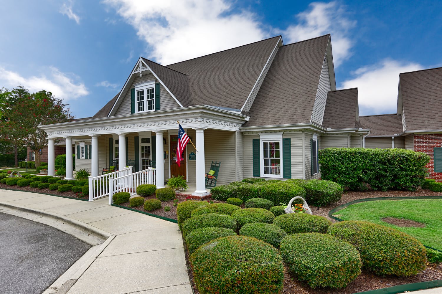 Columbia Cottage community photo 1