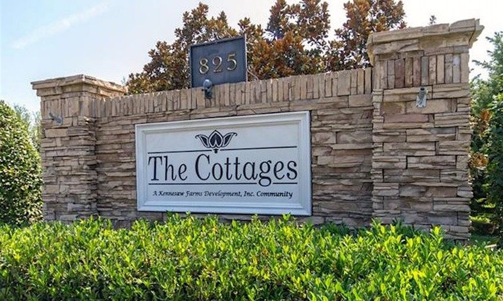 The Cottages at Last Plantation community photo 1