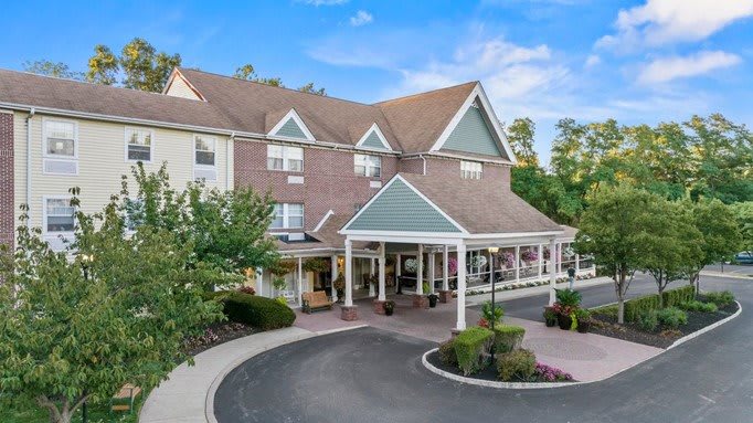 Cura Living at East Norriton community photo 1