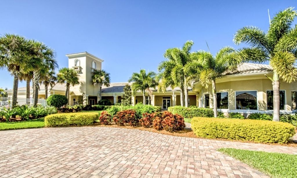 The Isles on Palmer Ranch community photo 1