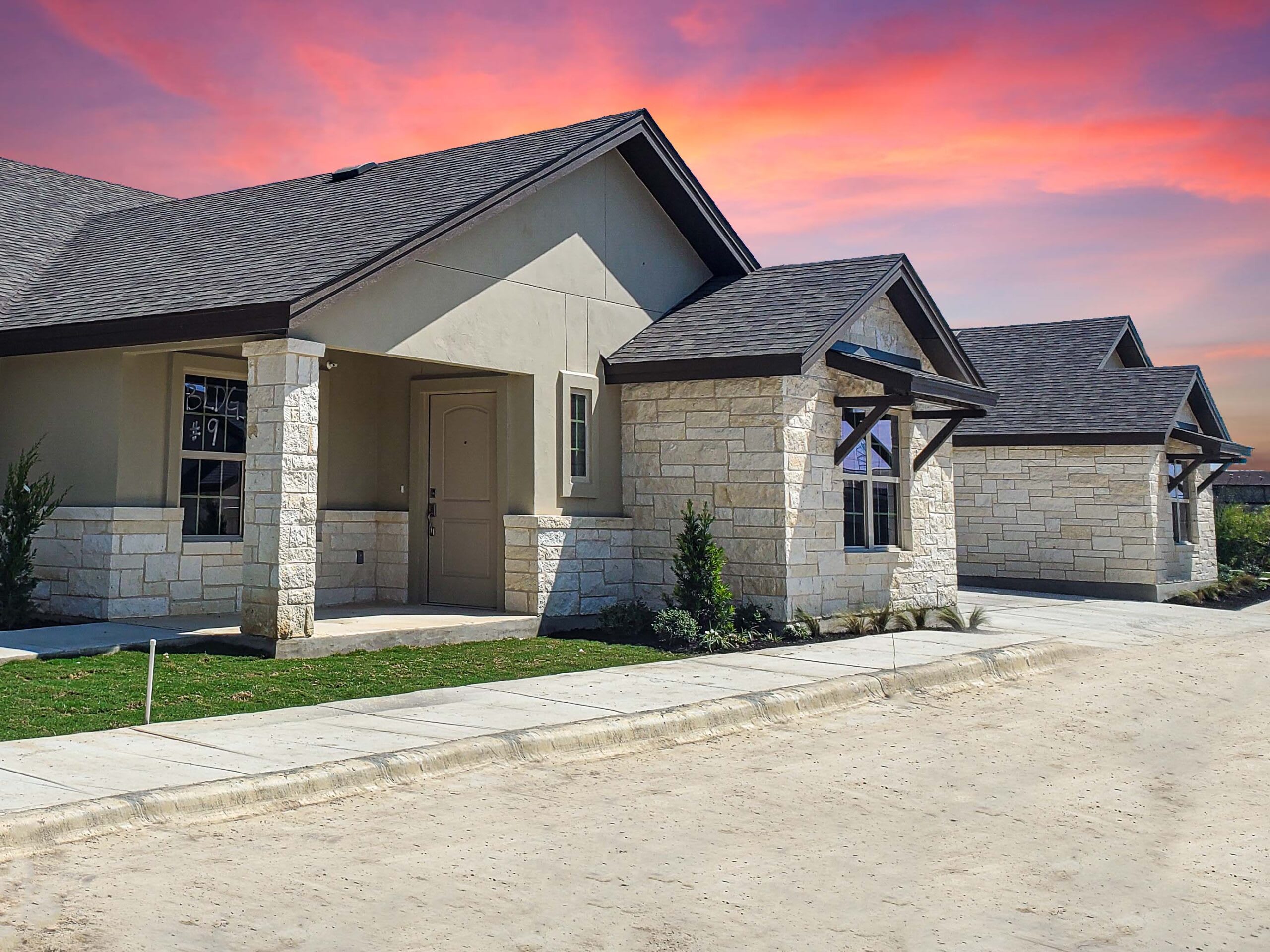Emerald Cottages New Braunfels community photo 1