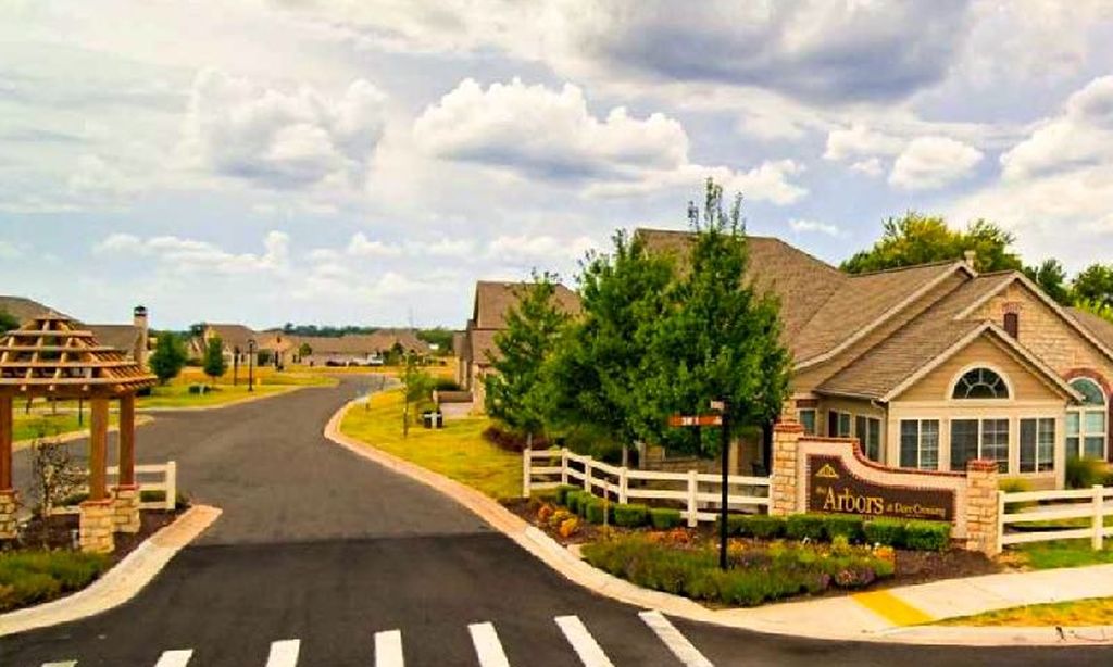 Arbors at Deer Crossing community photo 1