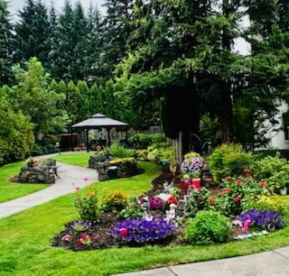 Prestige Senior Living Orchard Heights community photo 1