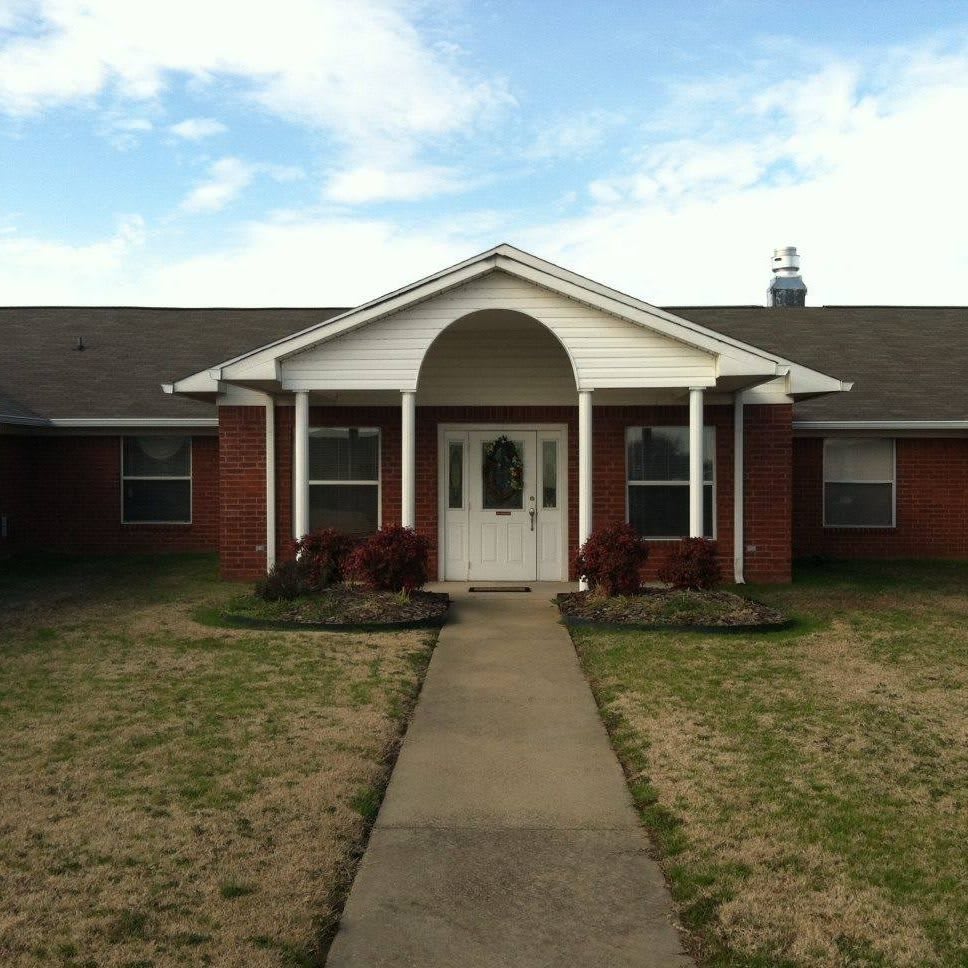 The Oasis of Dumas Assisted Living community photo 1