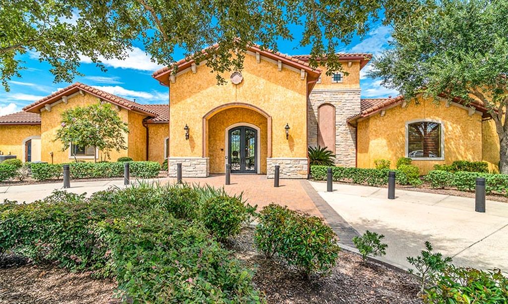 The Village at Tuscan Lakes community photo 1
