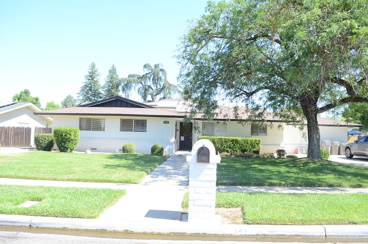 Northwest Villa community photo 1