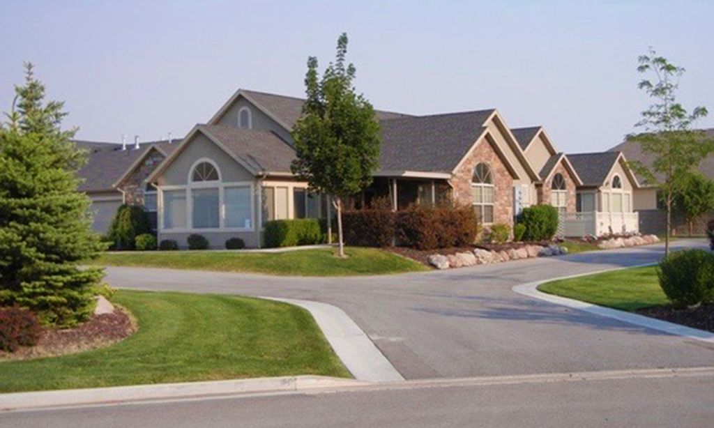 Willow Park Villas community photo 1
