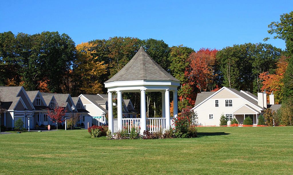Blue Heron Pond community photo 1
