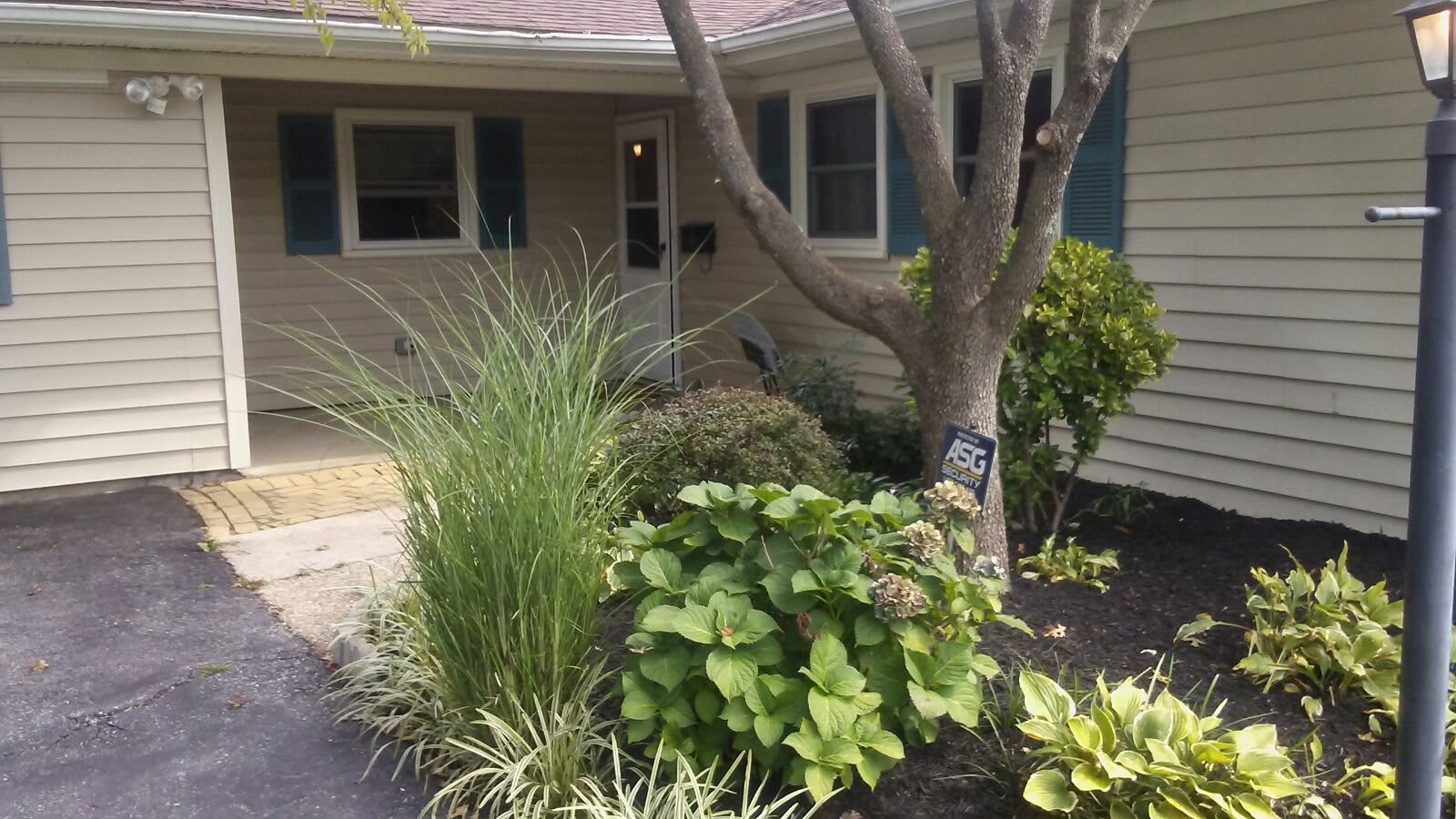 Sunlife Assisted Living Home community photo 1