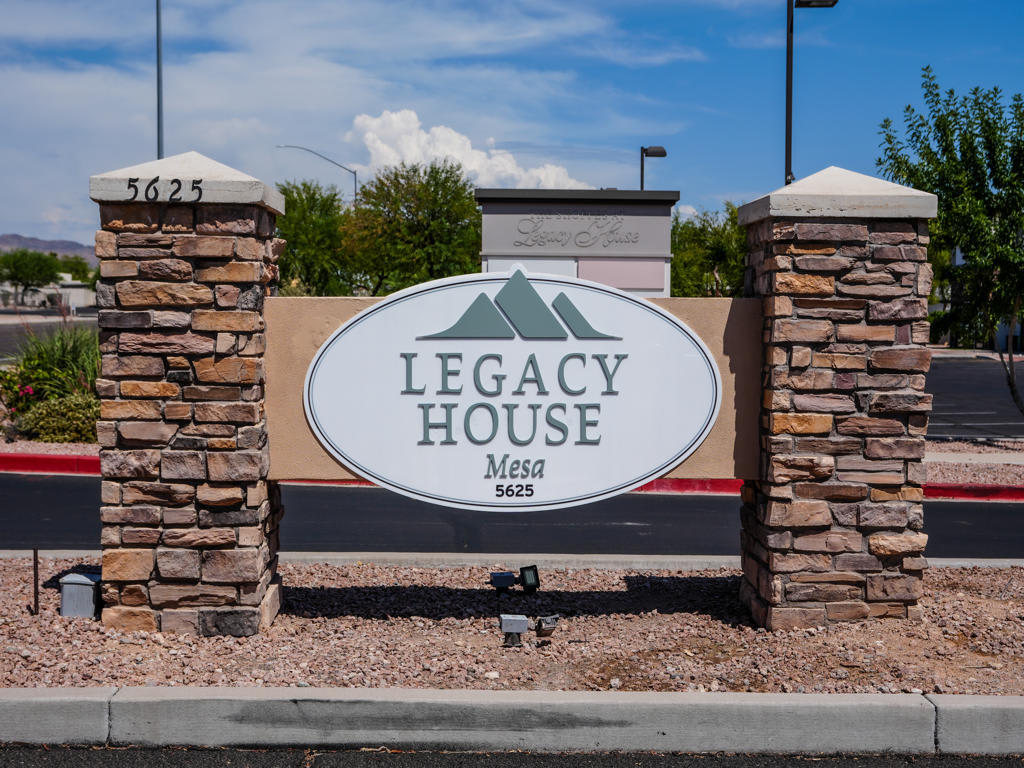 Legacy House of Mesa community photo 1