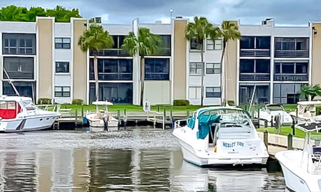 Circle Bay Yacht Club community photo 1